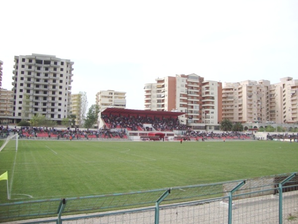 Stadiumi Flamurtari Stadiumi Flamurtari